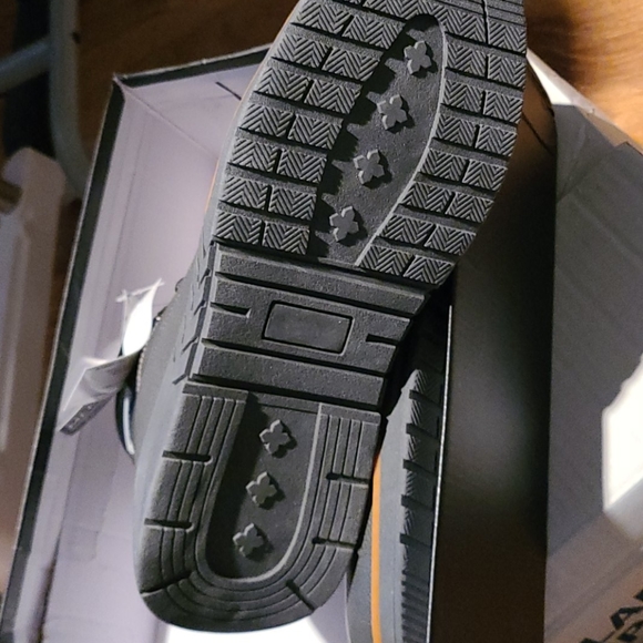 Men's boots - Picture 3 of 7